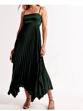 Abercrombie & Fitch Dark Green Asymmetrical Pleated Maxi dress
